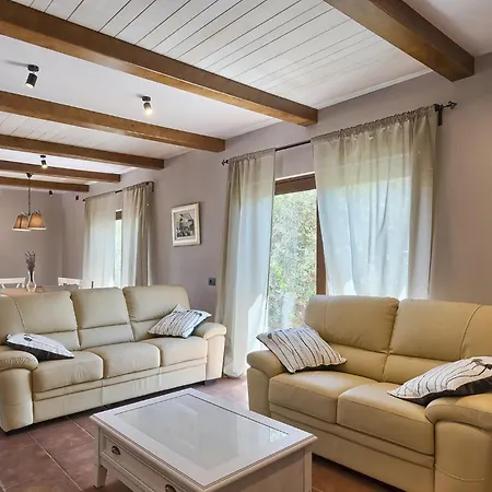 Rea Holiday home *